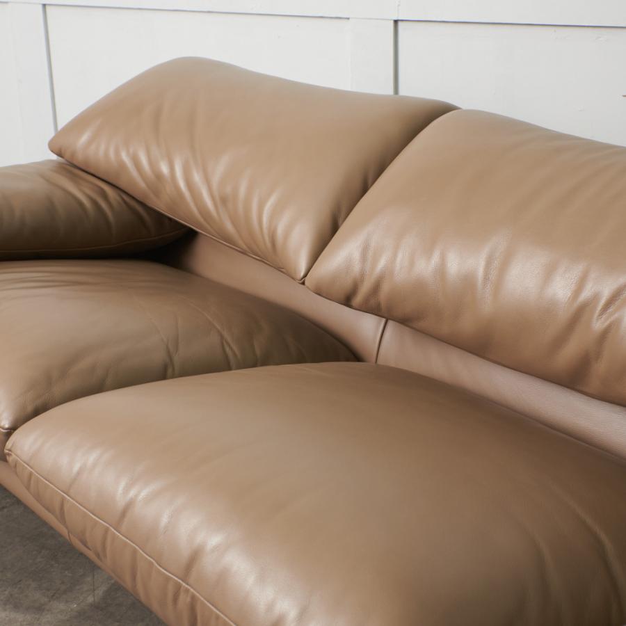 【！送料別！】 定242万〜 カッシーナ MARALUNGA 3人掛け ソファ 本革 Cassina マラルンガ トリプルソファ W235cm 総革 レザー イタリア モダン 90653 定242万〜 カッシーナ MARALUNGA 3人掛け ソファ 本革 Cassina