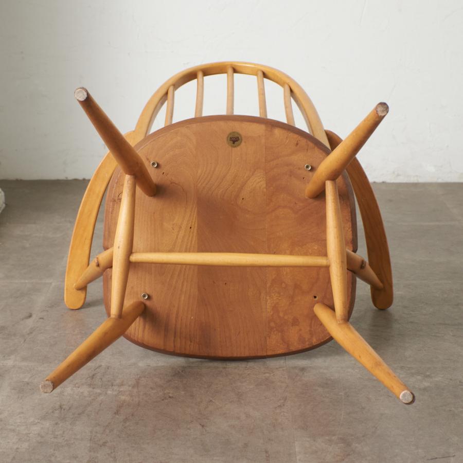 【！送料別！】 ercol クエーカーチェア ヴィンテージ 英国 アーコール ウィンザー ダイニングチェア アームチェア 椅子 木製 ビンテージ モダン 93900 アーコールチェア通販｜ダイニングから書斎まで使える英国ヴィンテージ