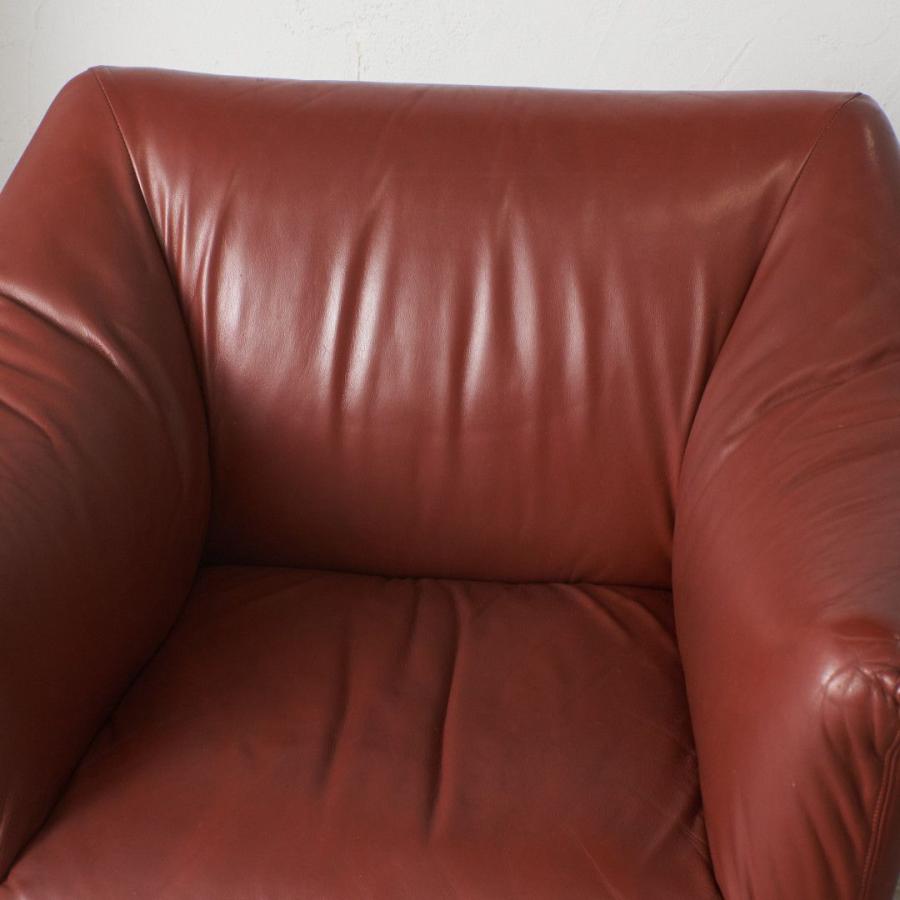 定82万〜 Cassina 684 PICCOLA TENTAZIONE ラウンジアームチェア