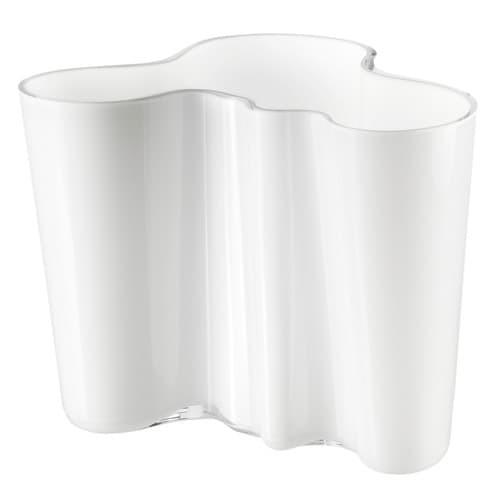 『並行輸入品』イッタラ アルヴァ・アアルト ベース 花瓶 160mm オパールホワイト iittala Alvar Aalto『送料無料（一部地域除く）』の画像