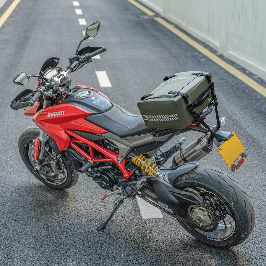 ROCKBROS シートバッグ リアバッグ バイク用 30L リアキャリア 完全