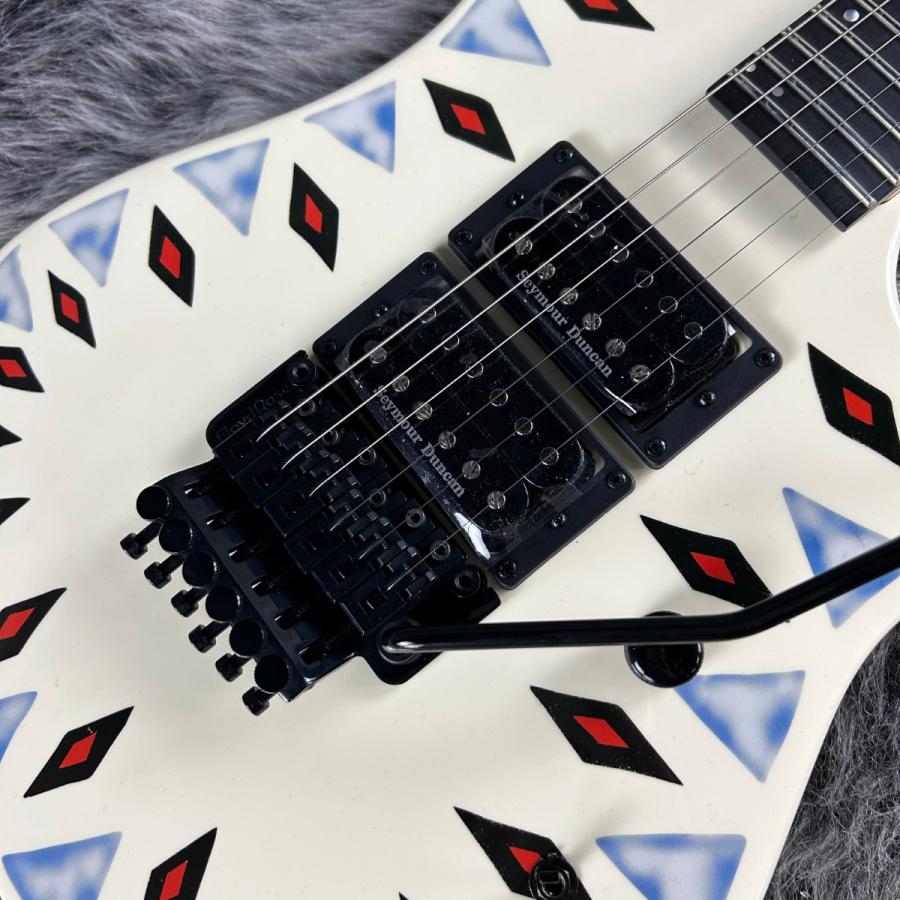 KRAMER KRAMER NightSwan Vintage White with Aztec Graphic