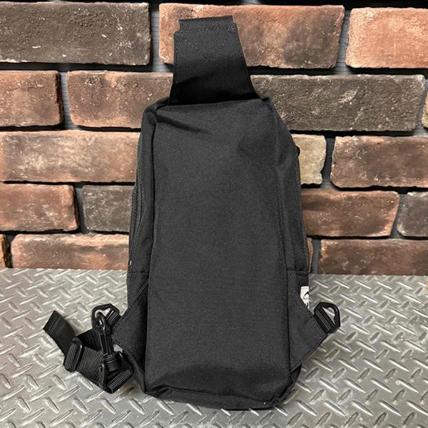 MOONEYES MOON Equipped ムーンイクイップド Body Bag ボディーバッグ
