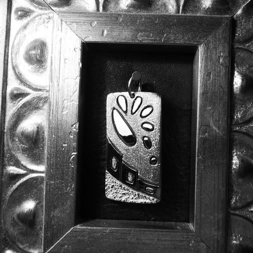 銀画「月の降る街」 |  | 01