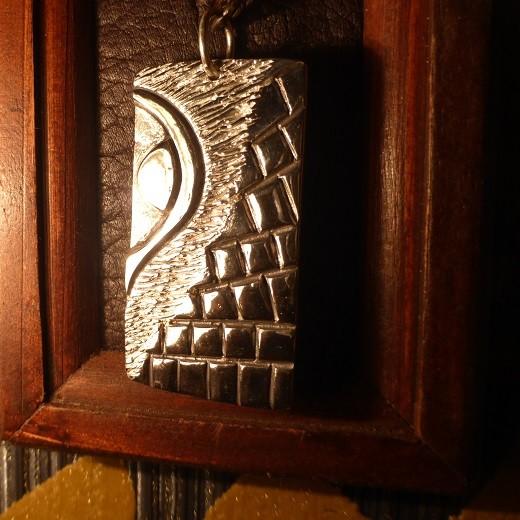 銀画(大)「全てを見抜く目」 |  | 03