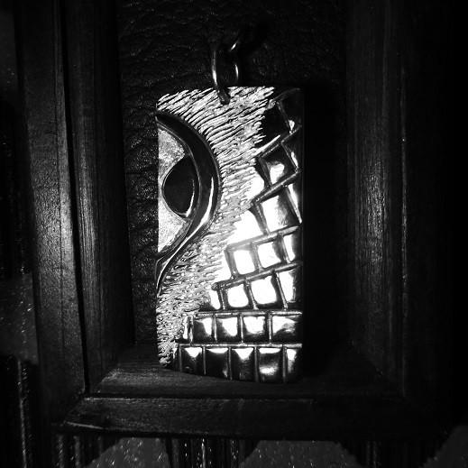 銀画(大)「全てを見抜く目」 |  | 04