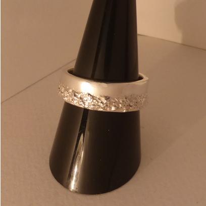 『絆　(創合)　』　※銀MARO開発の特殊技術のため年間制作数限定作品 |  | 03