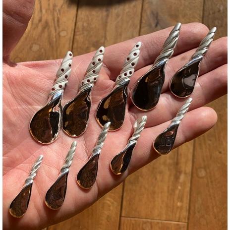 心を絞り決意と成す (S) |  | 04