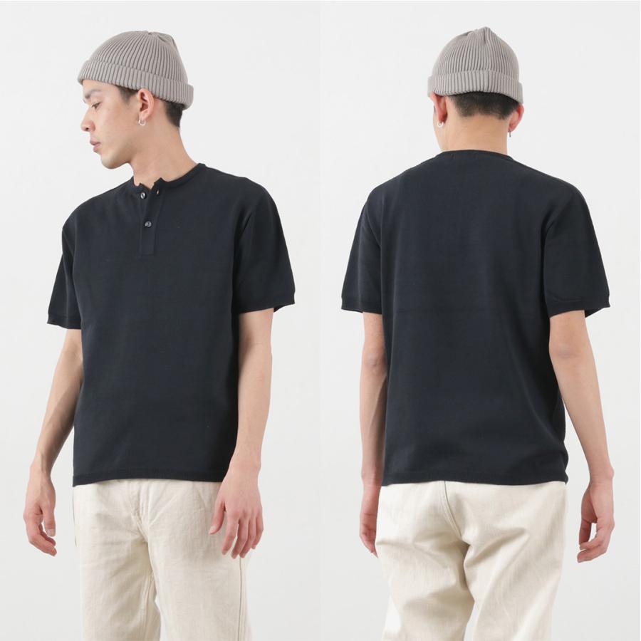 SOGLIA（ソリア） コットン フィット シームレス ヘンリーネック