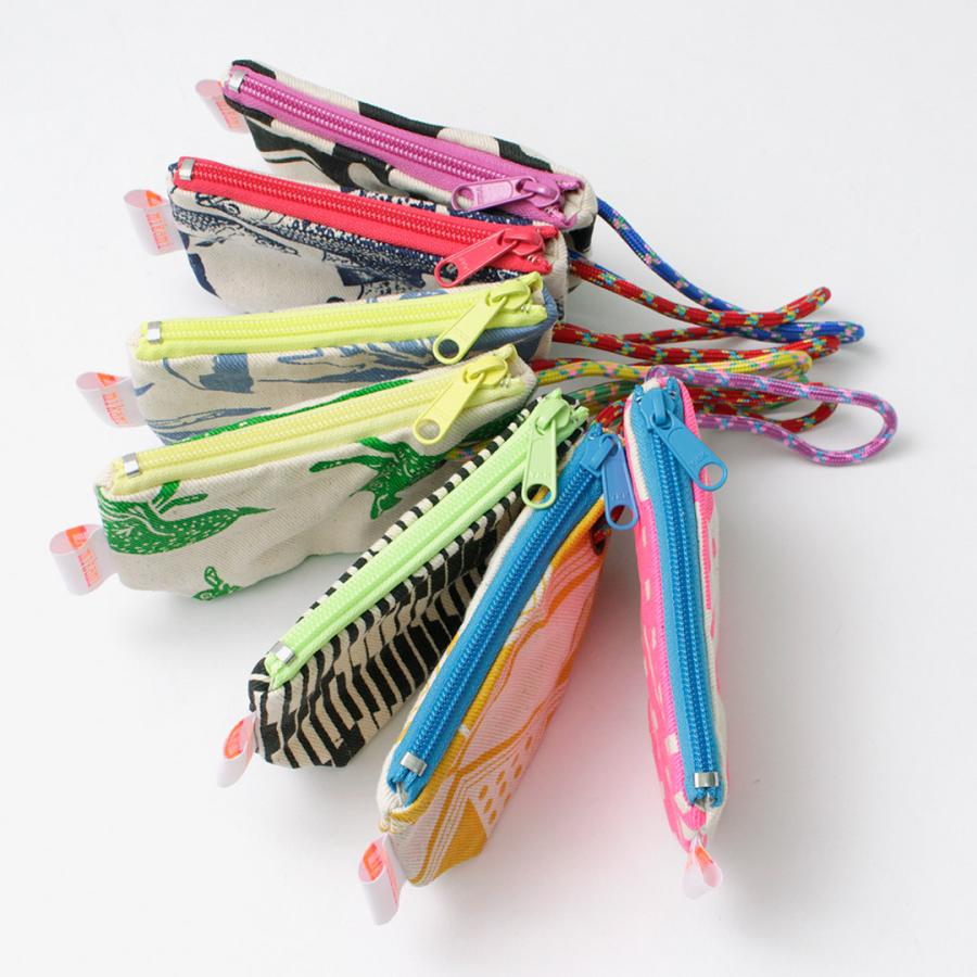 MIKAMI（ミカミ） コットンツイル キャンピングポーチ5 / 小物入れ ユニセックス 綿100％ 総柄 アニマル ファスナー |  | 17