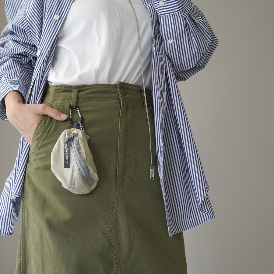 AND WANDER（アンドワンダー） シル ミニポーチ 撥水 / カラビナ 小物入れ | and wander | 11