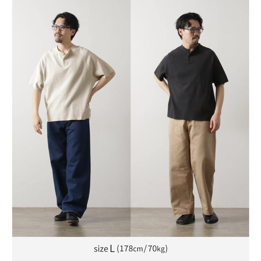 REMI RELIEF（レミ レリーフ） Wタック ヘンリーネック ショート