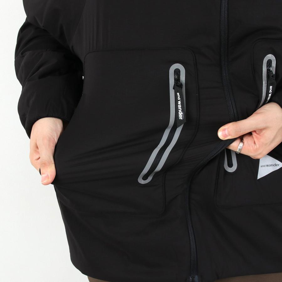 AND WANDER（アンドワンダー） アルファエアー カラーレス ジャケット / メンズ 中綿 ラグラン インサレーション ノーカラー | and wander | 09