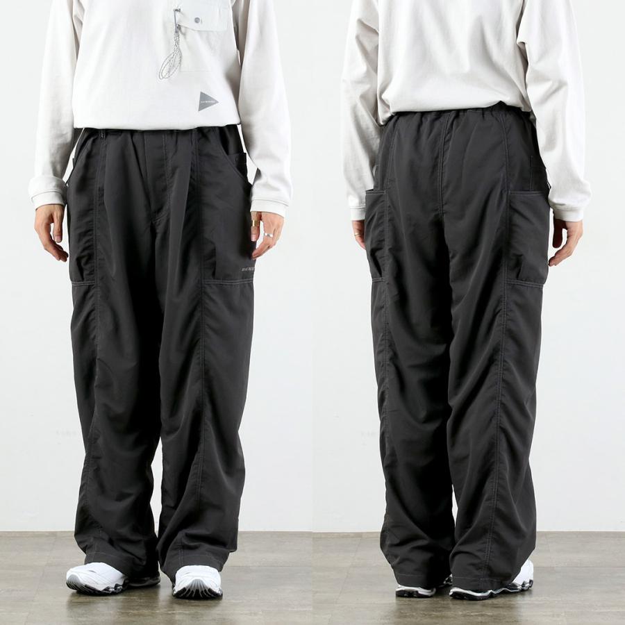 and wander 　CRINKLED NYLON PANTS 　サイズM and wander (アンドワンダー) crinkled nylon pants / ナイロン