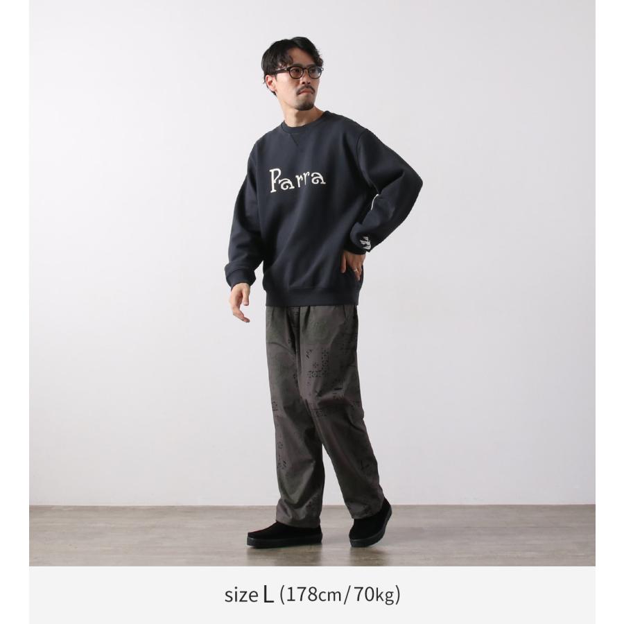 By Parra（バイパラ） ウィアード トラッド ロゴ クルーネック