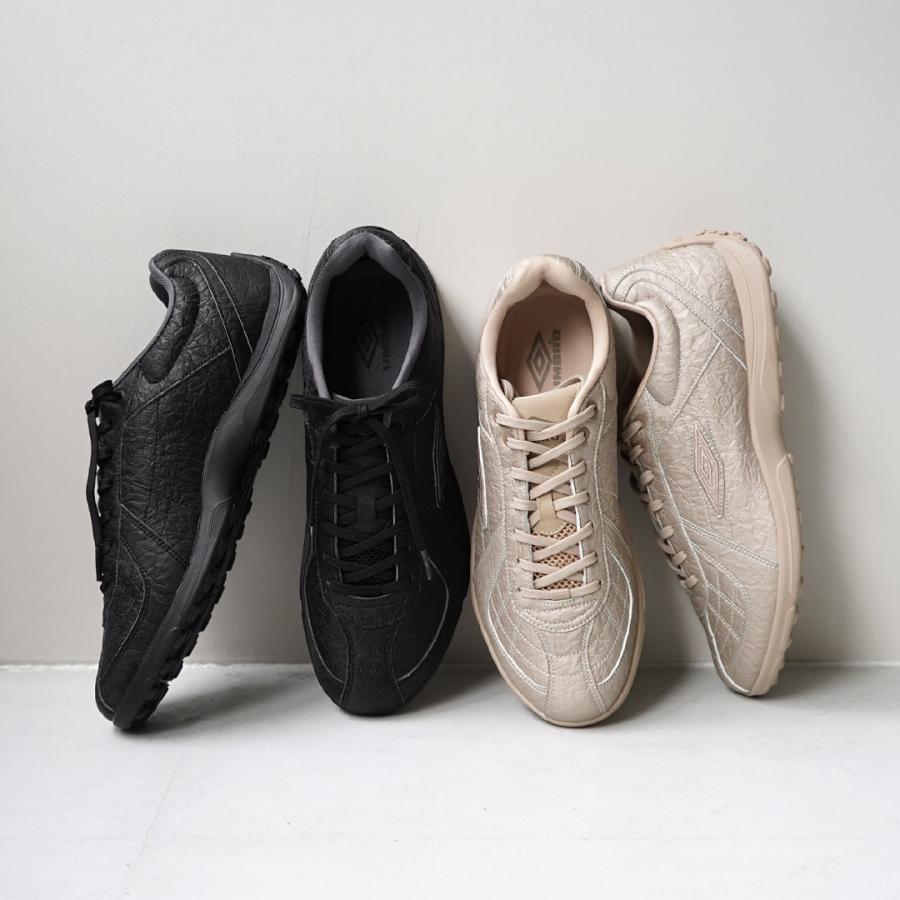 WHITE MOUNTAINEERING x UMBRO スニーカー WHITE MOUNTAINEERING（ホワイトマウンテニアリング） アンブロコラボ