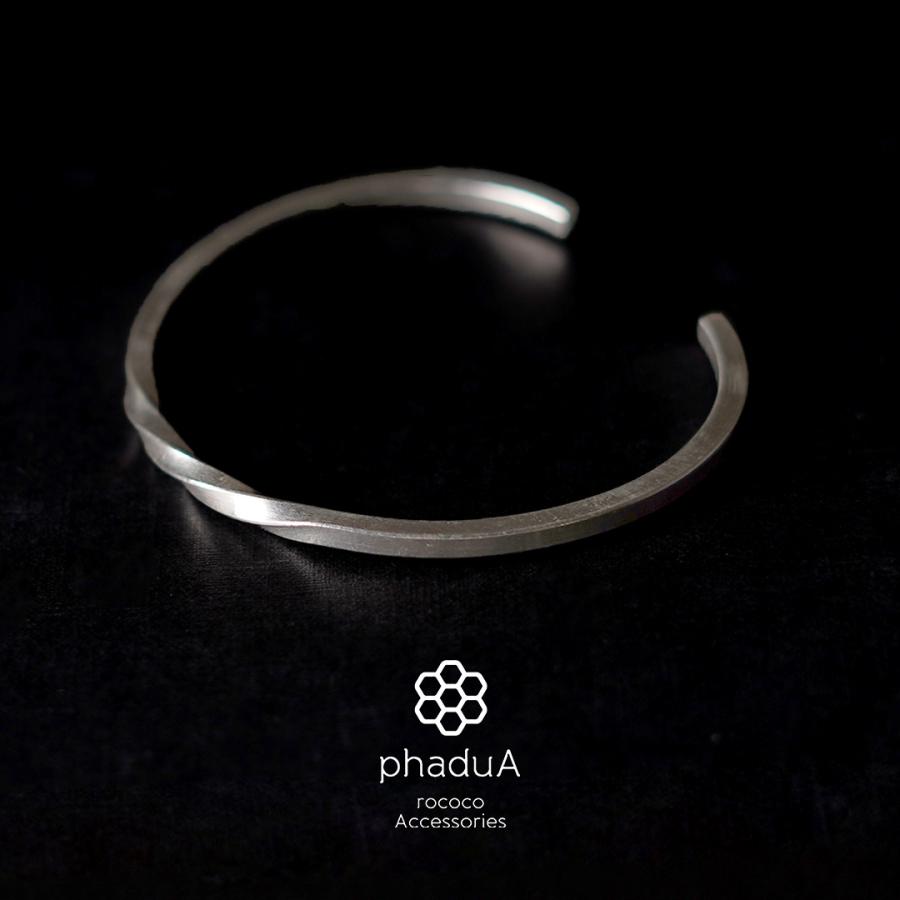 phaduA（パ・ドゥア） カレンシルバーバングル ツイスト / メンズ レディース ブレスレット ハンドメイド 重ね付け | ROCOCO