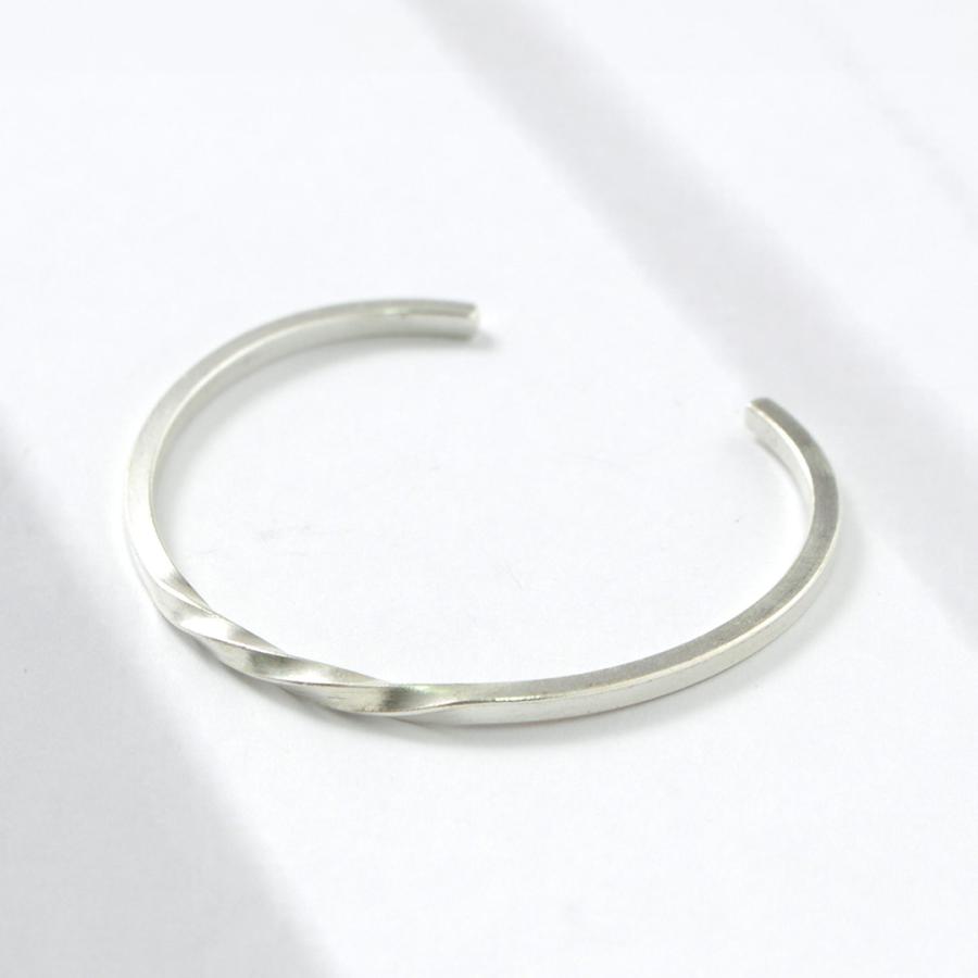 phaduA（パ・ドゥア） カレンシルバーバングル ツイスト / メンズ レディース ブレスレット ハンドメイド 重ね付け | ROCOCO | 02