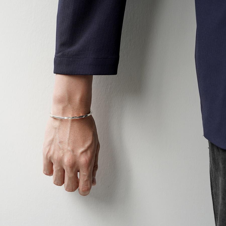 phaduA（パ・ドゥア） カレンシルバーバングル ツイスト / メンズ レディース ブレスレット ハンドメイド 重ね付け | ROCOCO | 03