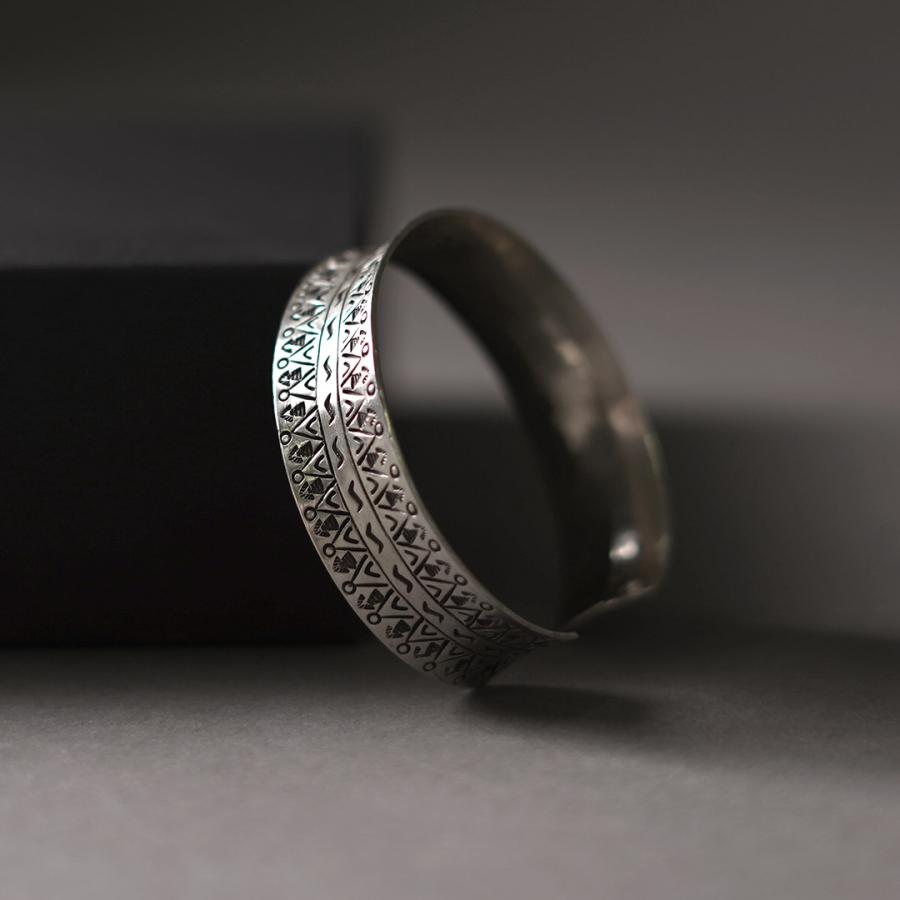 phaduA（パ・ドゥア） カレンシルバーバングル マウンテンリバー ワイド / メンズ レディース ナバホ族 | ROCOCO | 02