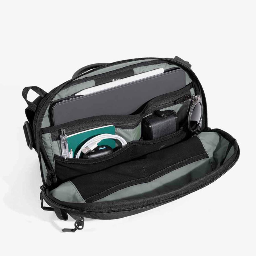 AER（エアー） デイ スリング3 マックス 2025年モデル / メンズ ボディバッグ 小さめ / ウエストバッグ / ショルダーバッグ | Aer | 09