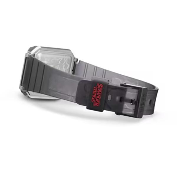 CASIO ストレンジャー・シングス コラボレーションモデル A120WEST-1A メンズデジタル腕時計 海外モデル [並行輸入品]の画像