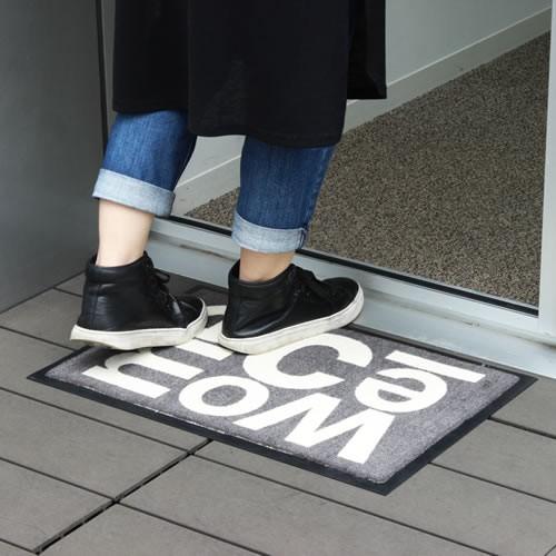 TERRACE MAT by TYPOGRAPHY テラス（外用）マット Sサイズ （39.5×57.5cm） |  | 01