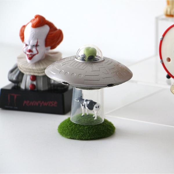 Hachette トイ&ブック ”UFO カウ アブダクション" UFO Cow Abduction |  | 06
