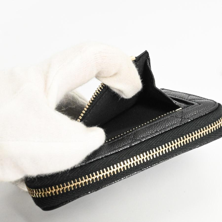 CHANEL（シャネル） クラシックスモールジップウォレット ミディアム