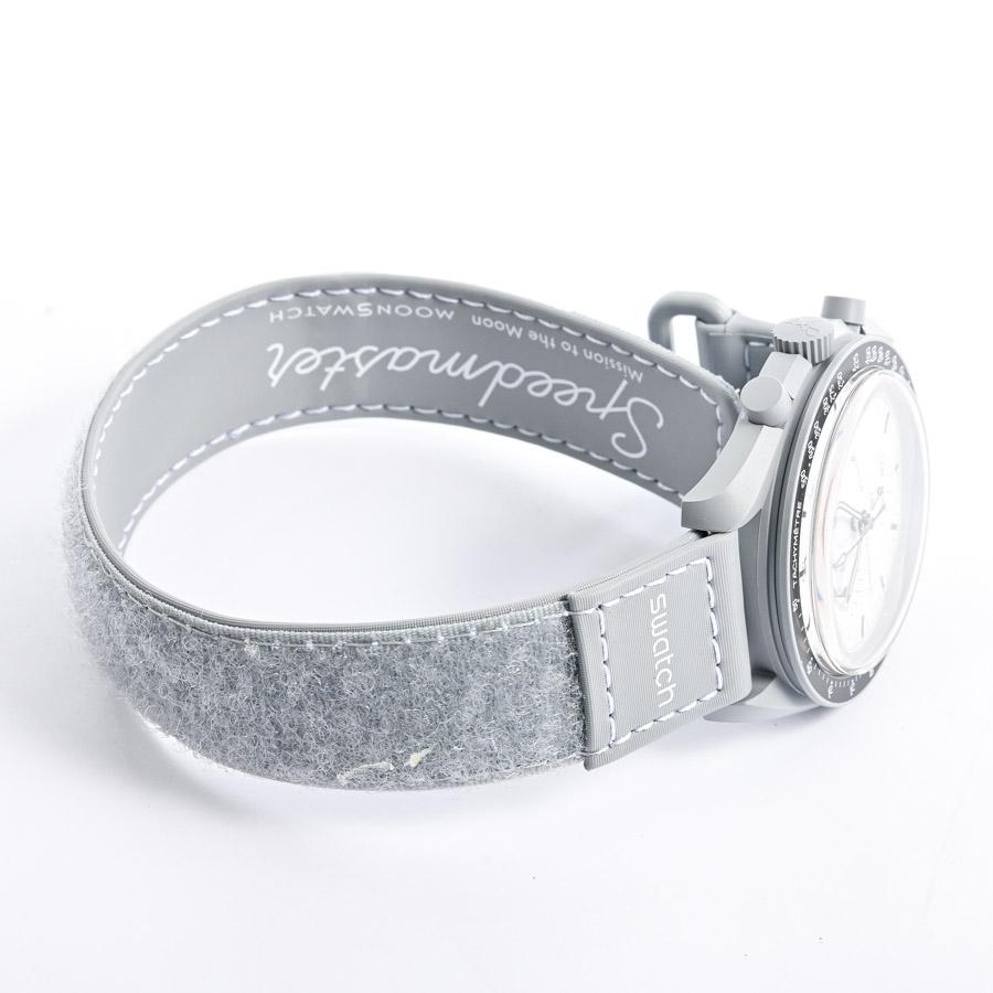 Swatch スウォッチ MoonSwatch 1965 オメガコラボ SO33M106 腕時計
 セラミック ホワイト/グレー クオーツ ホワイト文字盤 ユニセックス【中古】【207】 Swatch x Omega Release MoonSwatch 1965 Inspired by Original NASA Tests