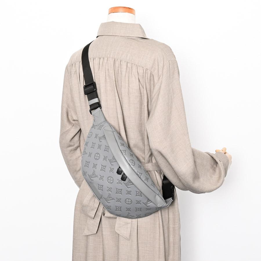 LOUIS VUITTON ボディバッグ グレー LOUIS VUITTON（ルイ・ヴィトン） ディスカバリーバムバッグPM ボディ