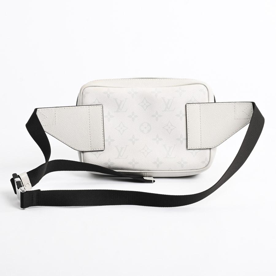 LOUIS VUITTON（ルイ・ヴィトン） バムバッグアウトドア ボディバッグ