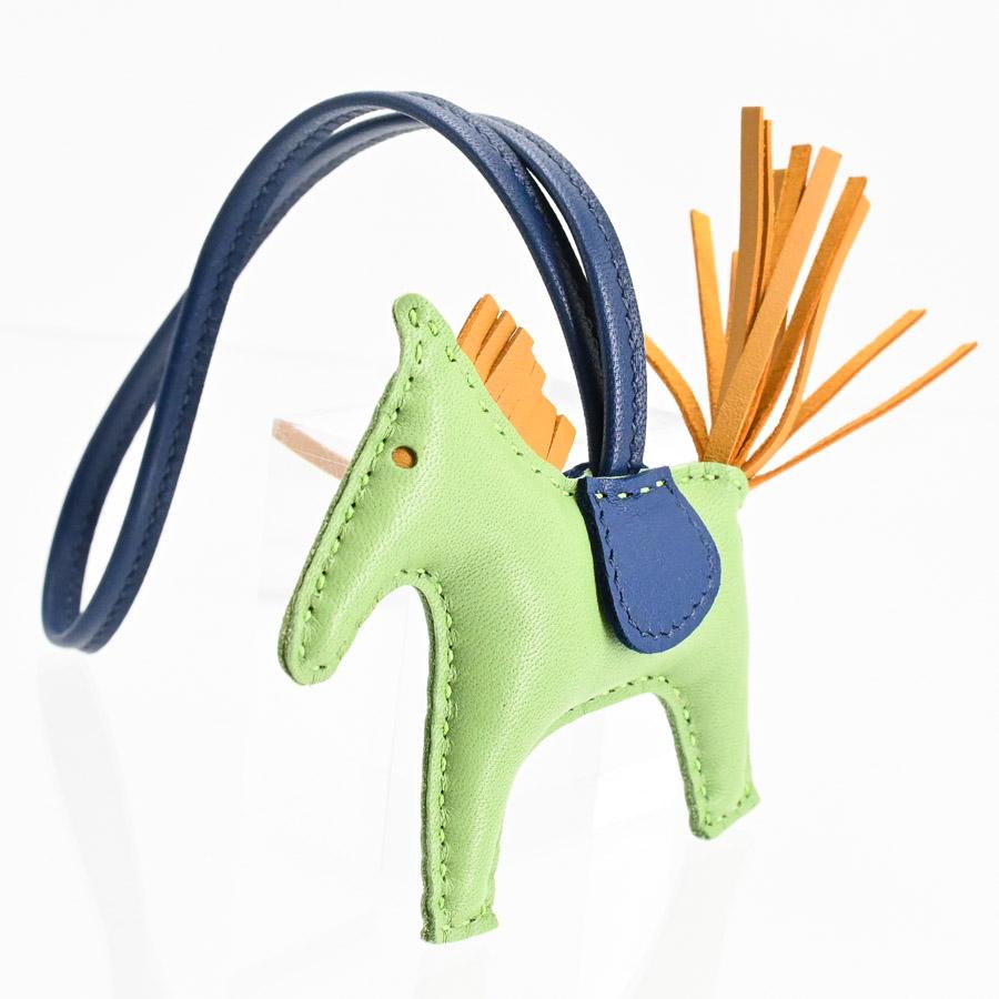 HERMES（エルメス） ロデオPM チャーム ヴェールクリケット ユニ