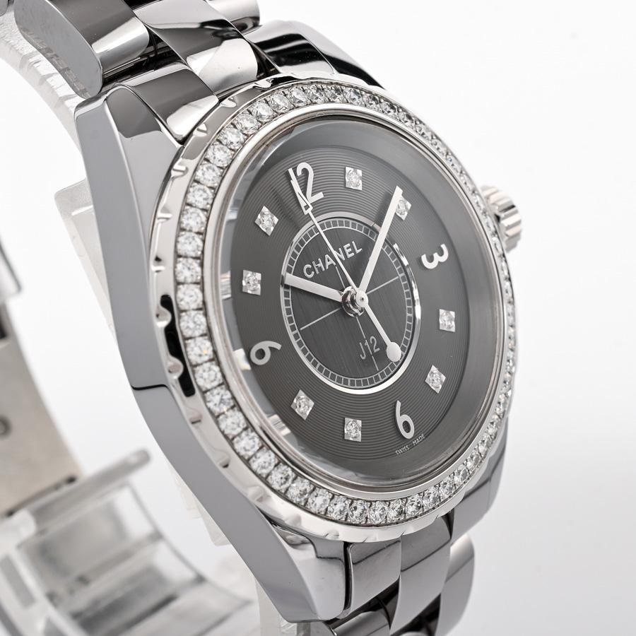 シャネル CHANEL H2565 J12 クロマティック 33ミリ ダイヤベゼル 8P クォーツ レディース 良品 保証書付き_916840 CHANEL（シャネル） CHANEL H2565 J12 クロマティック 33ミリ ダイヤ
