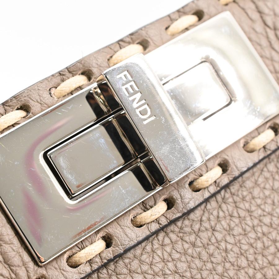 FENDI（フェンディ） ピーカブーアイシーユーミディアム ハンドバッグ 