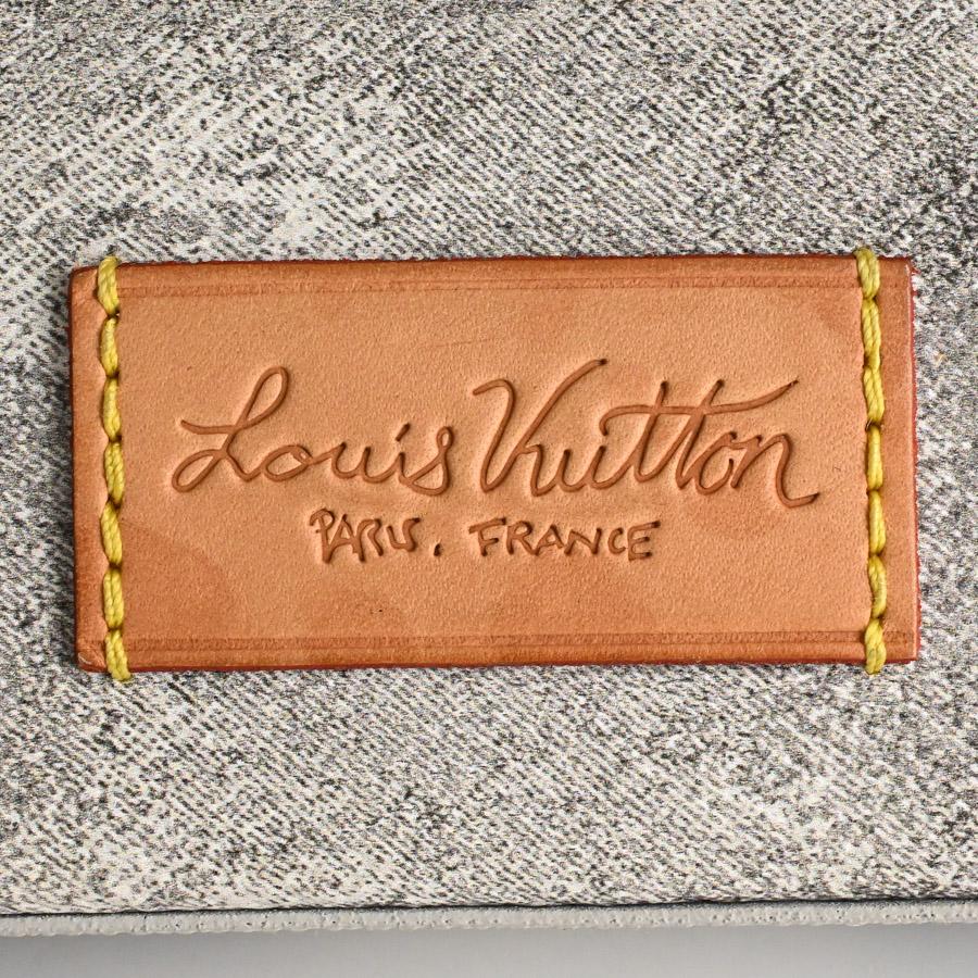 LOUIS VUITTON（ルイ・ヴィトン） トリオメッセンジャー ショルダー