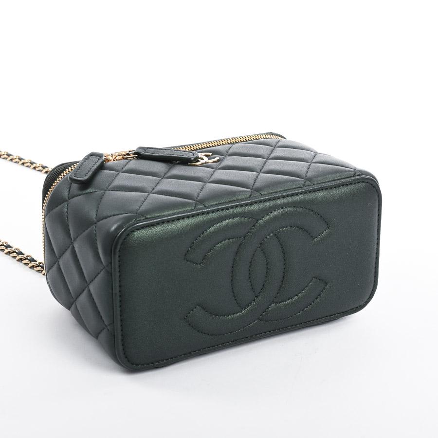 シャネル ミニヴァニティチェーンショルダーバッグ AP2199 62399 CHANEL（シャネル） ミニヴァニティチェーンショルダーバッグ