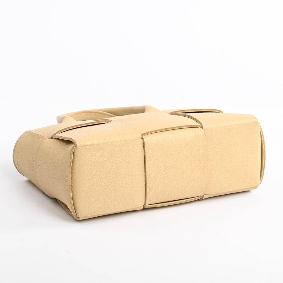 BOTTEGA VENETA（ボッテガ・ヴェネタ） ミニアルコトート ハンドバッグ