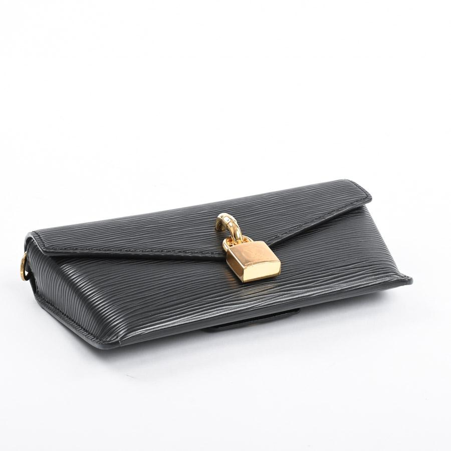 LOUIS VUITTON（ルイ・ヴィトン） パドロックオンストラップ