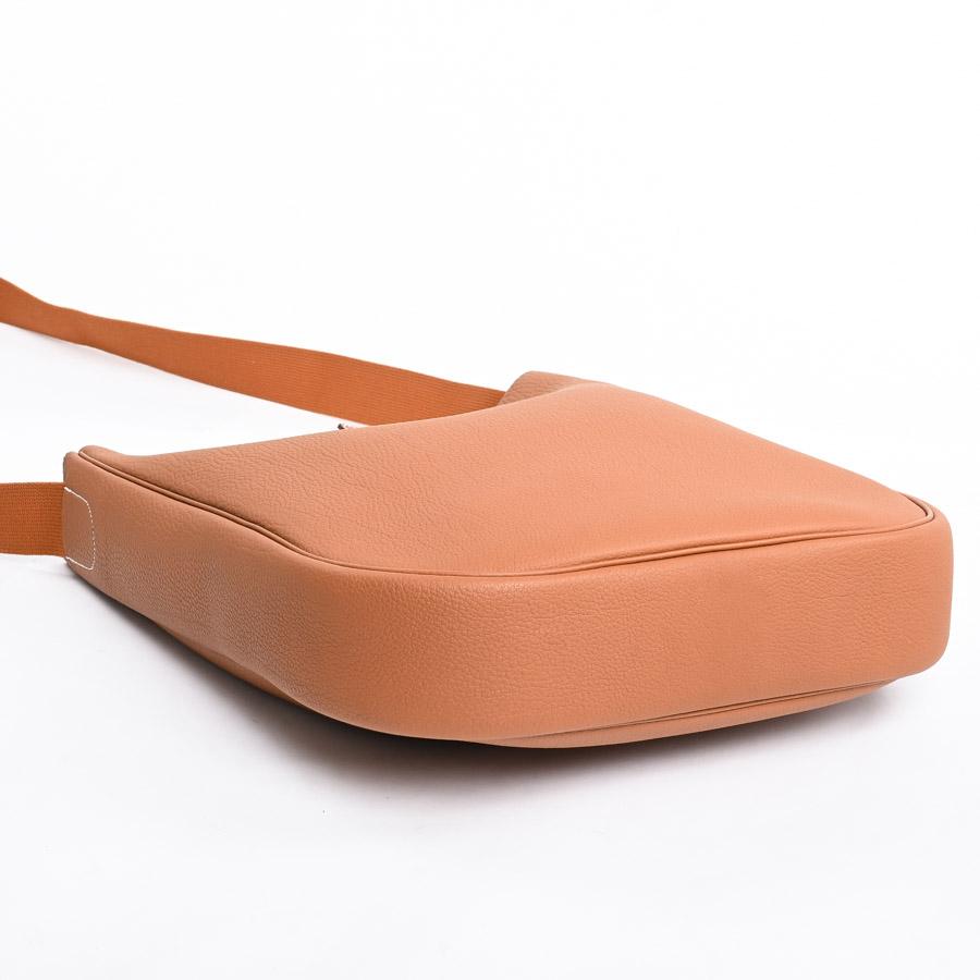 HERMES（エルメス） アンクラージュ ショルダーバッグ ゴールド メンズ