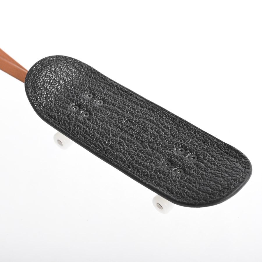 エルメス フィンガースケートボードチャーム  6256569 HERMES（エルメス） フィンガースケートボードチャーム チャーム