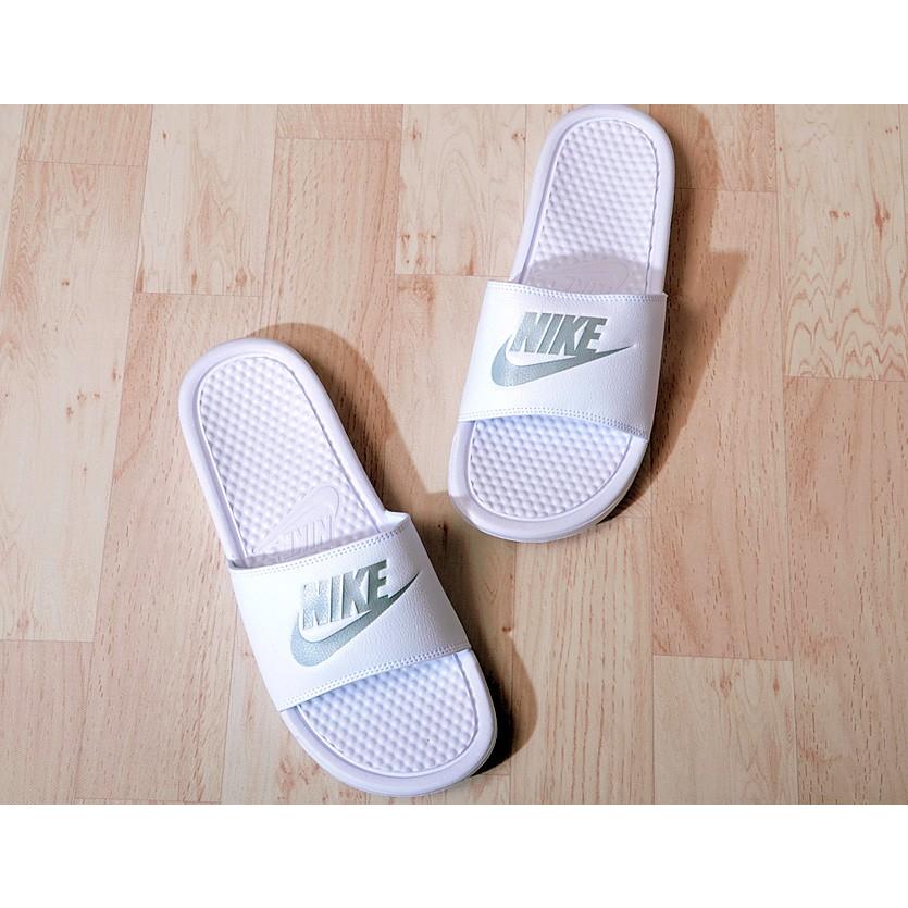 Nike ナイキ サンダル メンズ レディース ユニセックス Benassi Jdi Print ベナッシ シャワーサンダル スポーツサンダル リンク コーデ プール 軽量 3430 107 3430 107 Rodeo Bros 通販 Yahoo ショッピング