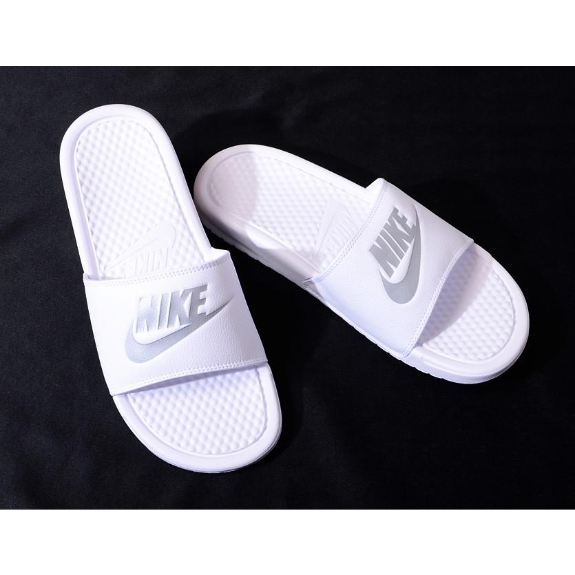 Nike ナイキ サンダル メンズ レディース ユニセックス Benassi Jdi Print ベナッシ シャワーサンダル スポーツサンダル リンク コーデ プール 軽量 3430 107 3430 107 Rodeo Bros 通販 Yahoo ショッピング