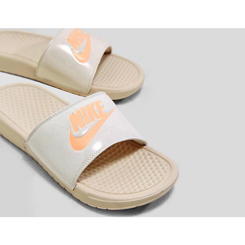 海外限定 Nike ナイキ サンダル レディース シャワー おしゃれ Just Do It Wmns Benassi Jdi ベナッシ シャワーサンダル スポーツサンダル 6119 021 6119 021 Rodeo Bros 通販 Yahoo ショッピング