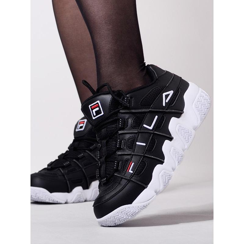 Fila フィラ スニーカー 厚底 レディース メンズ ダッド Barricade Xt 97 W バリケード 黒 ブラック 厚底スニーカー ランニング F0415 0014 5bm 014 F0415 0014 Rodeo Bros 通販 Yahoo ショッピング