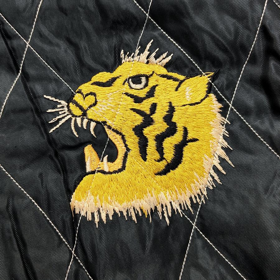 AVIREX USA 別珍 ２面用 虎 日本限定 スカジャン レーヨン AVIREX USA2面用 虎 ワシ 日本限定 別珍 スカジャン vintage AVIREX