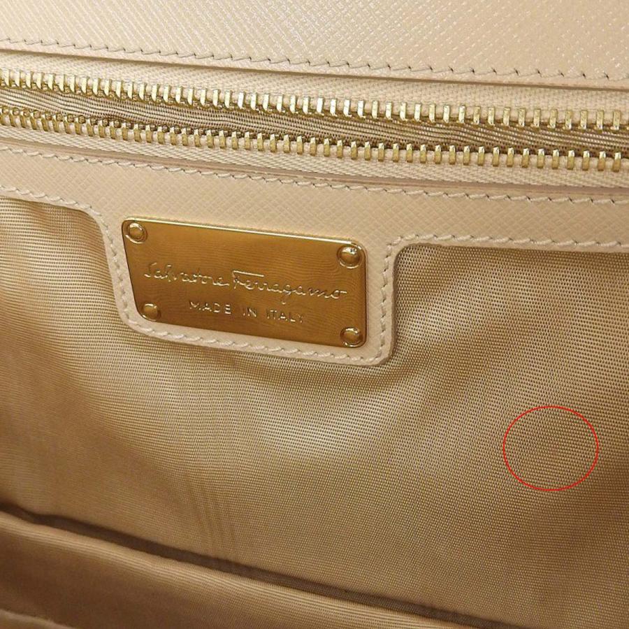 VARA（Salvatore Ferragamo） フェラガモ FERRAGAMO ヴァラ チェーン 