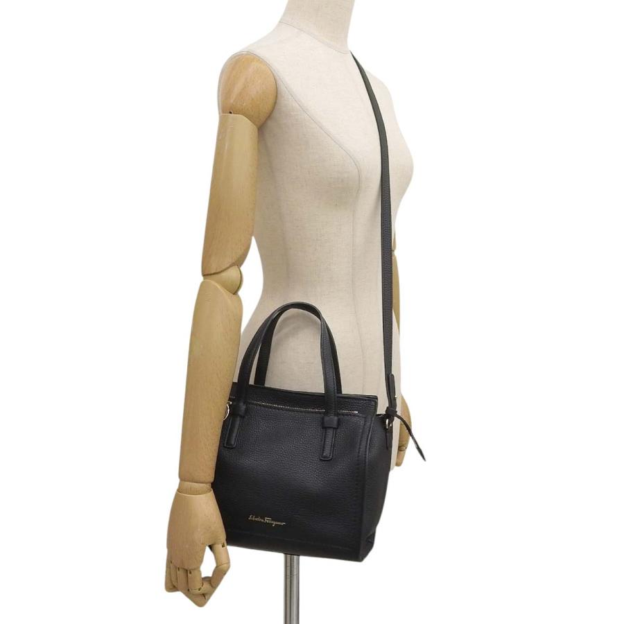 美品✨フェラガモ ショルダーバッグ 2way エイミー ガンチーニ レザー 黒 FERRAGAMO（フェラガモ） エイミー トートバッグ 2WAY ハンドバッグ