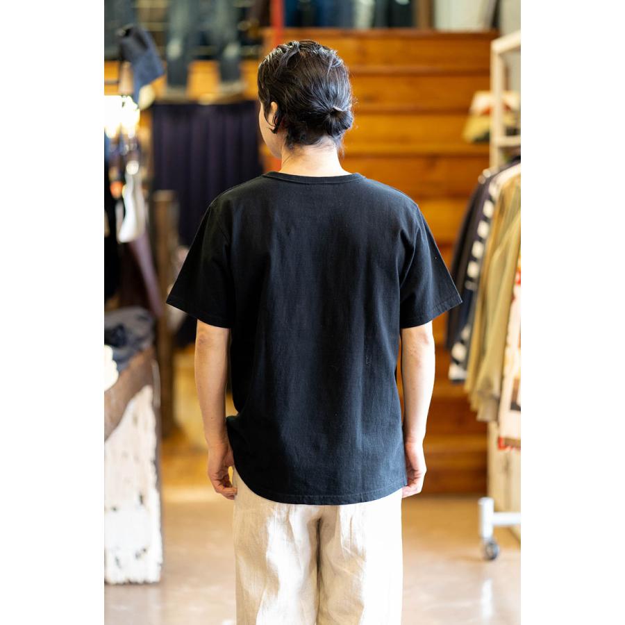 STUDIO D'ARTISAN ステュディオ・ダルチザン 半袖 Tシャツ “黒 STUDIO D'ARTISAN ステュディオ・ダルチザン 半袖 Tシャツ “黒