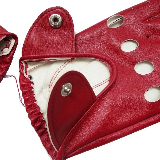 今週いっぱい掲載GUCCI⭐︎フィンガーレスグローブ すぐ届く！GUCCI GG カシミア フィンガーレスグローブ 手袋